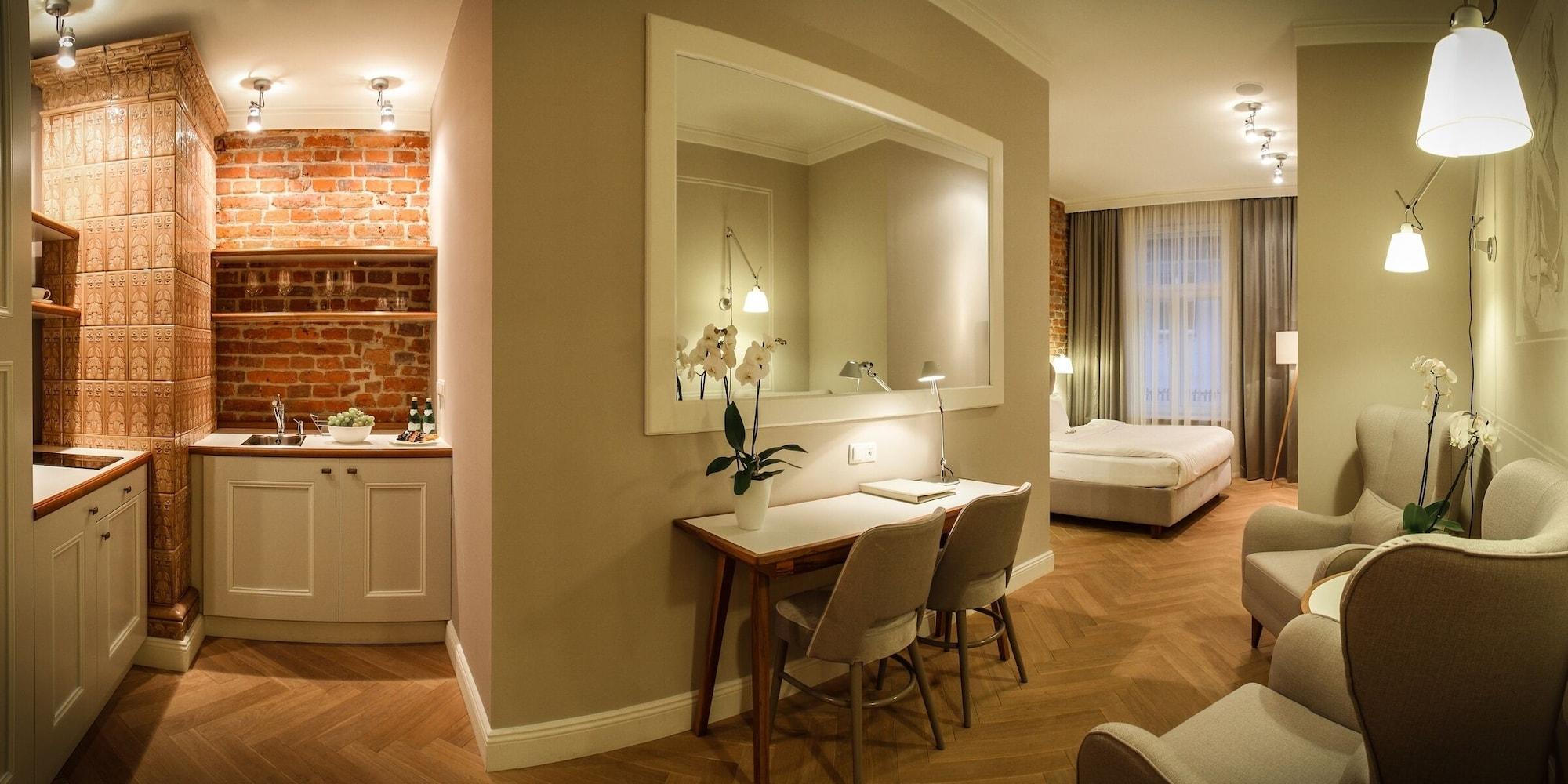 Bracka 6 Hotel apartamentowy