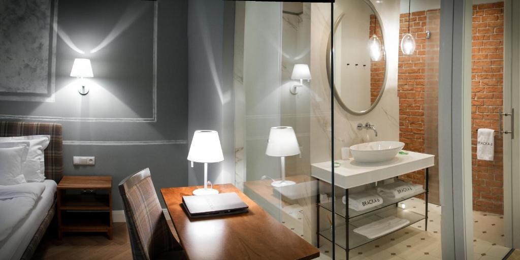 Hotel apartamentowy Bracka 6 4*