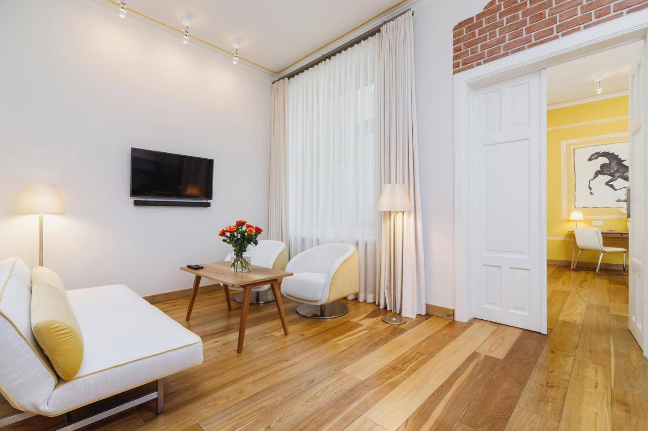 Hotel apartamentowy Bracka 6 4*